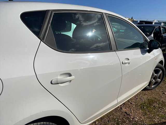 Foto 3ª: Puerta Trasera Derecha Seat Ibiza 1.4 GASOLINA [BXW] (2009)