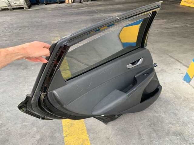 Foto 2ª: Puerta Trasera Izquierda Hyundai Kona 1.0 TGDI 120CV [G3LC] (2019)