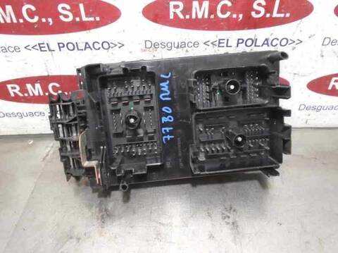 Foto 3ª: Caja Reles Fusibles Opel Astra 1.7 16V CDTI 110CV 81KW [A17DTS] (2014)
