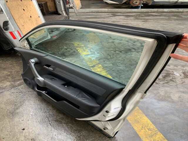 Foto 2ª: Puerta Delantera Derecha Honda Crv 2.2 CTDI 140CV RE2/4/5/6/7 DESDE MODELO 2007) [N22A2] (2009)