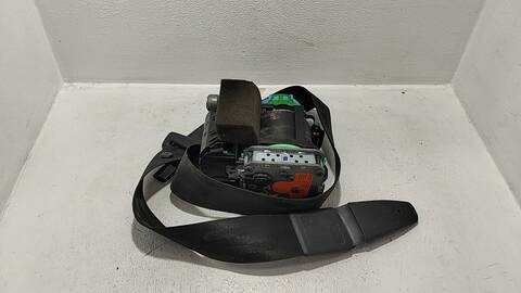 Cinturón Delantero Derecho Audi A4 BASICO 2 16V TDI 143CV