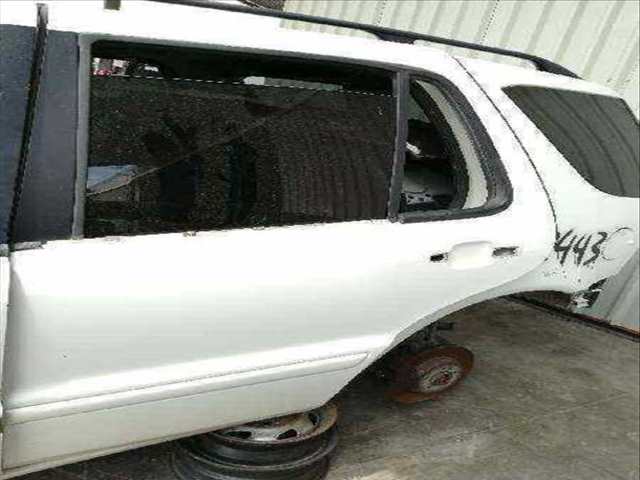 Foto 1ª: Puerta Trasera Izquierda Mercedes Clase ML 270 CDI 163.113) W163) [D612963] (2002)