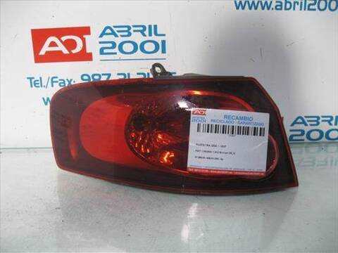 Foto 1ª: Piloto Trasero Izquierdo Fiat Croma 1.9 D MULTIJET 120CV 88KW [939 A1.000] (2007)