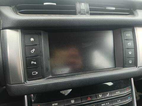 Sistema GPS Jaguar XF PURE 179CV 132KW