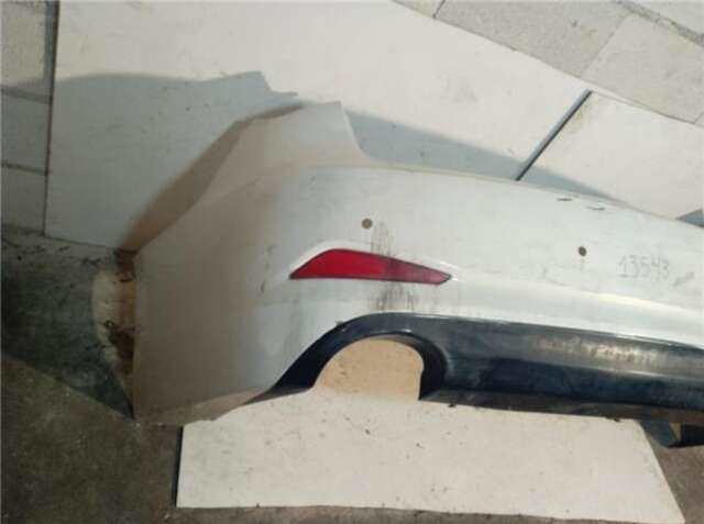 Foto 2ª: Paragolpes Trasero Hyundai i40 1.7 STYLE [1.7 LTR. - 100 KW CRDI CAT] [D4FD]