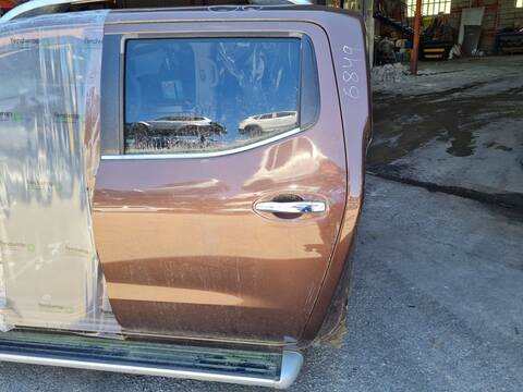 Puerta Trasera Izquierda Nissan NP300 ACENTA DOUBLE CAB 4X4 163CV 120KW