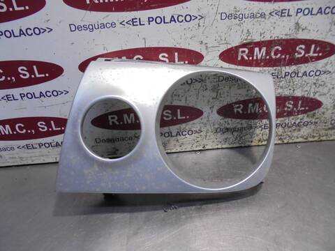 Foto 3ª: Rejilla Delantera Nissan Terrano AVENUE 125CV 92KW [TD27 TI] (1997)