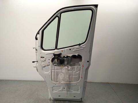 Foto 4ª: Puerta Delantera Derecha Mercedes Sprinter 419 CDI RWD 907.643 907.645 907.647) 190CV 140KW FURGONETA [654920] (2024)