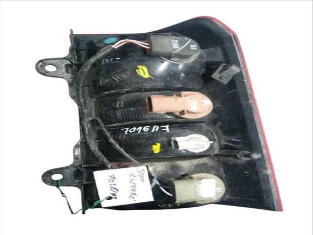 Foto 3ª: Piloto Trasero Izquierdo Jeep Cherokee 2.5 CRD 4X4 (2001)