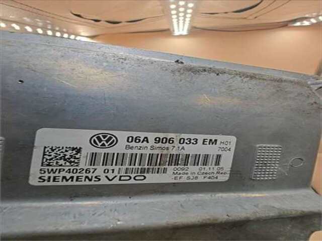 Foto 3ª: Centralita Motor ECU Volkswagen Golf 1.6 SPORTLINE [1.6 LTR. - 75 KW] [BSE]