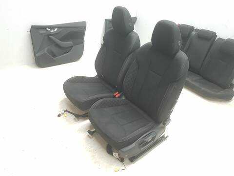 Foto 2ª: Juego Asientos Completos Skoda Kamiq STYLE (2020)