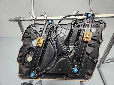 Foto 2ª: Elevalunas Eléctrico Delantero Izquierdo Alfa Romeo Stelvio EXECUTIVE 4WD 209CV 154KW [55271838] (2017)
