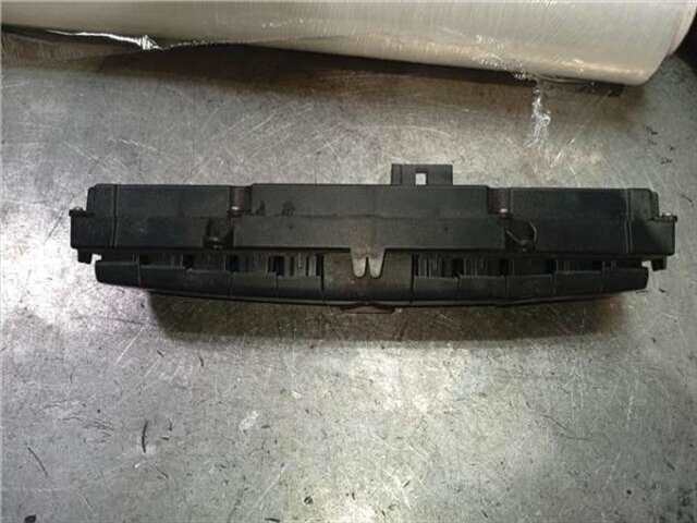 Foto 3ª: Mando Multifuncion Mercedes Vito 109 CDI [OM 646.983]