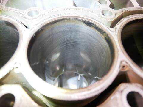 Bloque Motor Ford Transit 75 CV 55KW