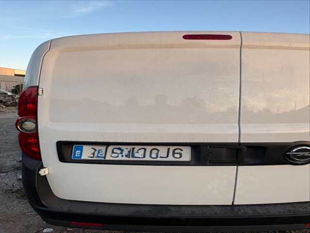 Foto 3ª: Puerta Trasera Izquierda Opel Combo A13FD (2014)