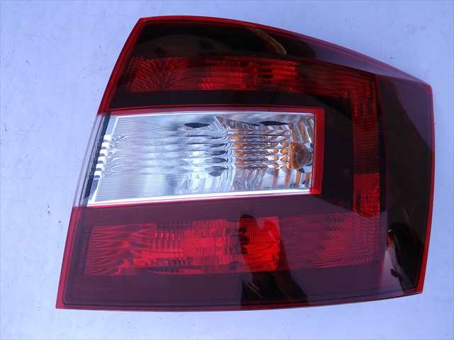 Piloto Trasero Derecho Skoda Rapid 1.2 TSI SPACEBACK,2012-2019