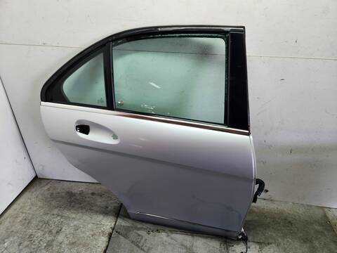 Puerta Trasera Derecha Mercedes Clase C 160 C 220 CDI 204.008) BERLINA 170CV 125KW