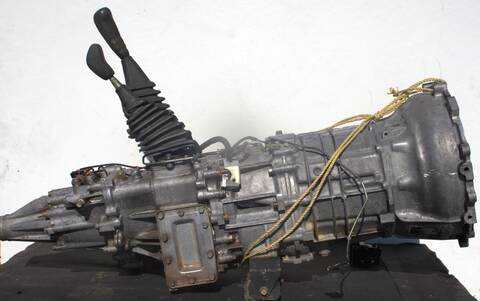 Foto 3ª: Caja Cambios Mitsubishi Montero 2800 TD GLS PLUS SELECT II 3-PTAS.) 125CV 92KW (1997)