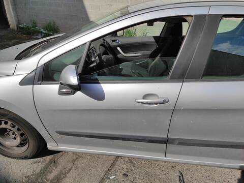 Puerta Delantera Izquierda Peugeot 308 9H02