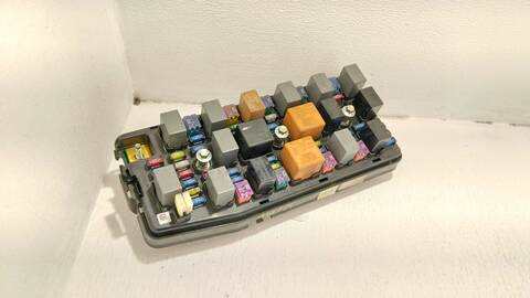 Caja Reles Fusibles Chevrolet Captiva 2.0 DIESEL CAT 150CV