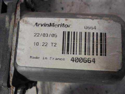 Foto 3ª: Elevalunas Eléctrico Delantero Derecho Renault Kangoo 1.5 DCI DIESEL 82CV 60KW [K9K B7] (2005)