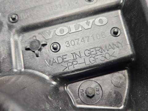 Foto 3ª: Elevalunas Manual Trasero Derecho Volvo XC 40 T3 163CV 120KW [B3154T7] (2019)