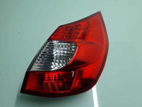 Piloto Trasero Derecho Renault Scenic CONFORT AUTHENTIQUE 106CV 78KW