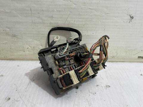 Foto 2ª: Caja Reles Fusibles Peugeot 308 ENVY 112CV [9HR (DV6C)] (2008)