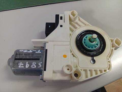 Foto 2ª: Elevalunas Eléctrico Trasero Izquierdo Audi A4 BASICO 143CV 105KW [CAGA] (2009)