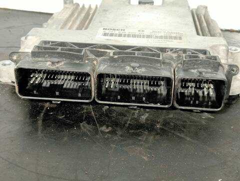 Foto 3ª: Centralita Motor ECU Renault Kangoo PROFESIONAL 1 DCI DIESEL FAP 90CV (2008)