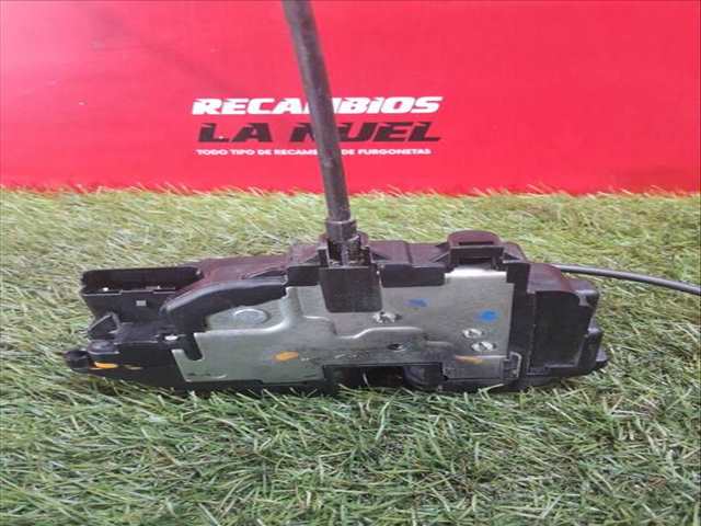 Foto 2ª: Cerradura Puerta Delantera Derecha Renault Master 2.3 DCI 125 FWD FV0C FV0D FV0G FV0H FV0J FV0K) 125CV 92KW FURGONETA [M9T 670,M9T 672,M9T 676,M9T 678,M9T 680,M9T 870,M9] (2013)