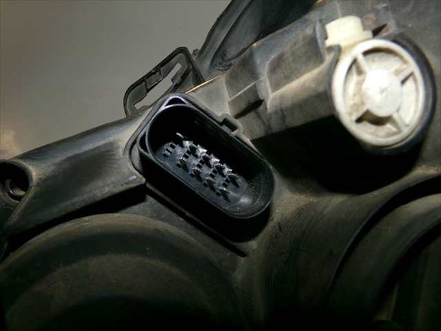 Foto 3ª: Faro Derecho Volkswagen Polo 1.4 G 2001-2005 [AUA] (2002)