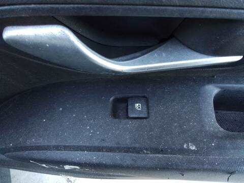 Foto 2ª: Botonera Elevalunas Hyundai Tucson 1.6 CRDI CAT 136CV 100KW [G4FP] (2021)