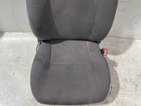 Foto 2ª: Asiento Delantero Derecho Toyota Prius BASIS 78CV 57KW [1NZFXE] (2009)