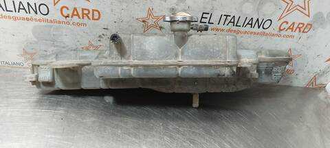 Foto 3ª: Deposito Expansion Nissan Cabstar CABSTAR 35.XX CABINA SIMPLE CABINA INDIVIDUAL 131CV 96KW [YD25DDT] (2009)