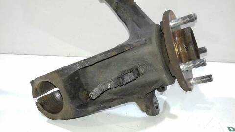 Foto 3ª: Mangueta Delantera Izquierda Ford Focus TREND BERLINA 136CV 100KW (2005)