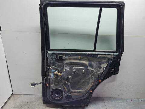 Foto 4ª: Puerta Trasera Derecha Nissan Patrol GR S 129CV 95KW [RD28] (1998)