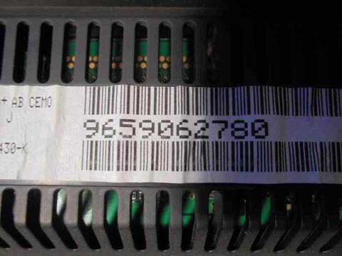 Foto 3ª: Cuadro de Instrumentos Citroen C4 1.4 16V BERLINA 88CV 65KW [KFU] (2005)