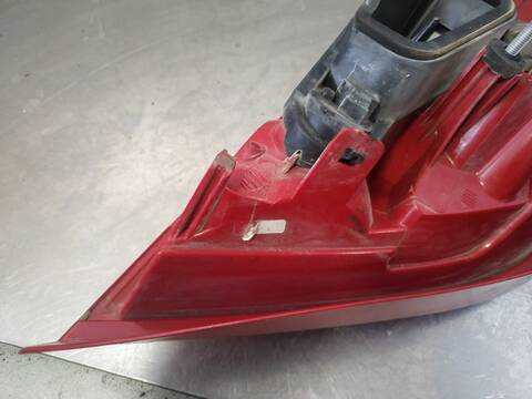 Foto 3ª: Piloto Trasero Derecho Peugeot 207 CONFORT 68CV 50KW [8HR O 8H01] (2011)