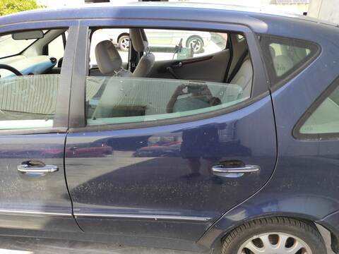 Foto 1ª: Puerta Trasera Izquierda Mercedes Clase A 140 166960 (2002)