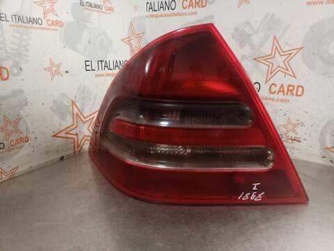 Foto 1ª: Piloto Trasero Izquierdo Mercedes Clase C 160 270 CDI 203.016) BERLINA 170CV 125KW [612962] (2001)