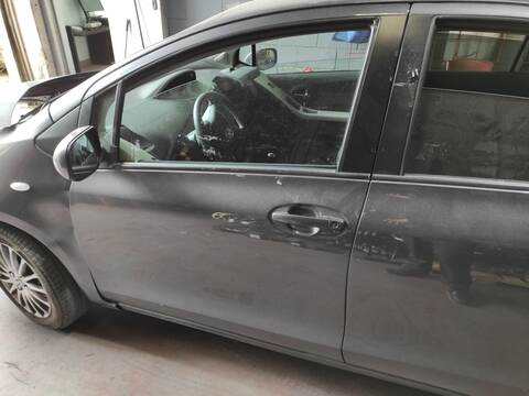 Puerta Delantera Izquierda Toyota Yaris 1NR