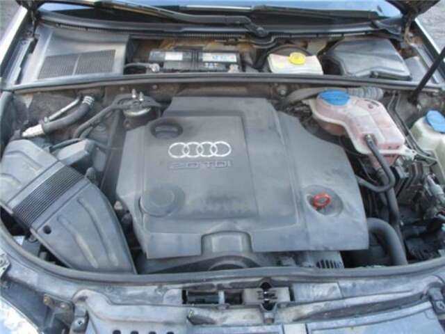 Foto 3ª: Faro Antiniebla Delantero Derecho Audi A4 2.0 TDI (140CV) [BRE]