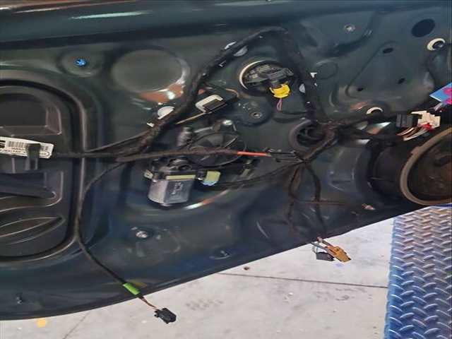 Elevalunas Eléctrico Delantero Izquierdo Cupra Leon 1.5 ETSI 150CV 110KW