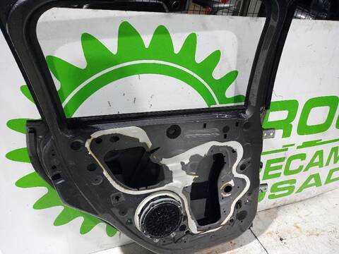 Foto 3ª: Puerta Trasera Izquierda Peugeot 2008 ALLURE 110CV (2013)