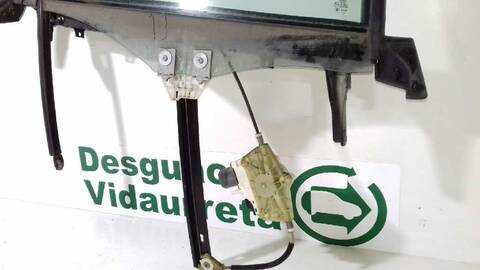 Foto 2ª: Elevalunas Manual Trasero Derecho Audi A6 3.0 TDI QUATTRO 165KW) BERLINA 225CV [BMK] (2004)