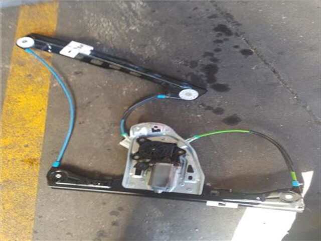 Foto 2ª: Elevalunas Eléctrico Delantero Derecho Mercedes Clase C 160 2.2 200 CDI (203.004) [2.2 LTR. - 85 KW CDI CAT] [OM 611.962]