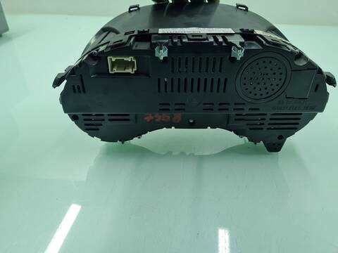 Foto 4ª: Cuadro de Instrumentos Mercedes Clase C 160 CLA 200 CDI 117.308) 136CV 100KW [651930] (2015)