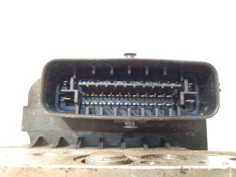 Foto 4ª: Abs Toyota Hilux 2.4 D GUN112_ GUN122_ GUN135_ GUN120_) 150CV 110KW [2GD-FTV] (2017)