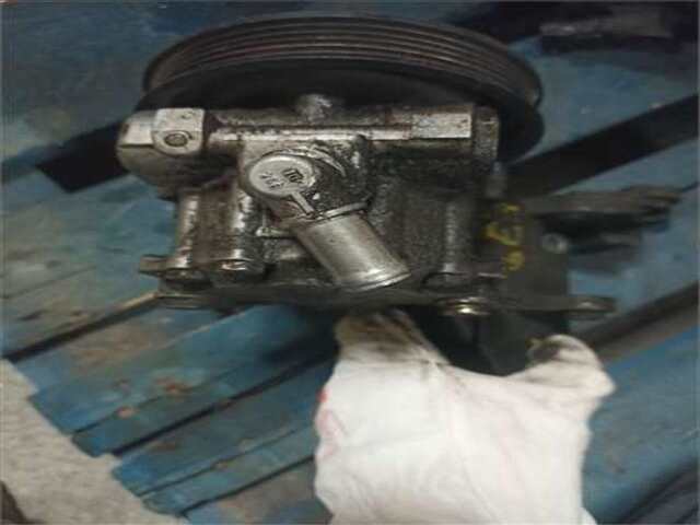Foto 3ª: Bomba Servodireccion Bmw Serie 5 518 2.5 525TDS [2.5 LTR. - 105 KW TURBODIESEL CAT] [M51 D25 (25 6 T1)]